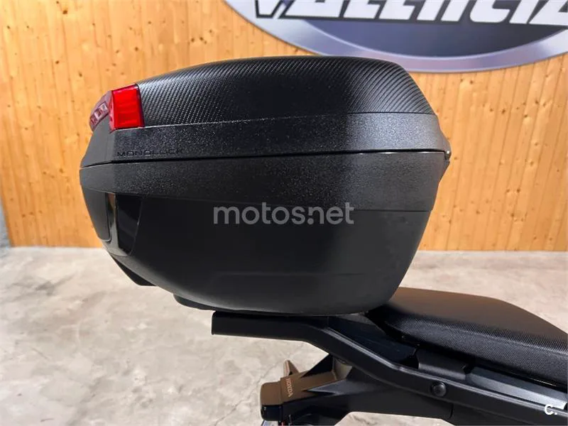 Honda CB 500 X – Vista 50