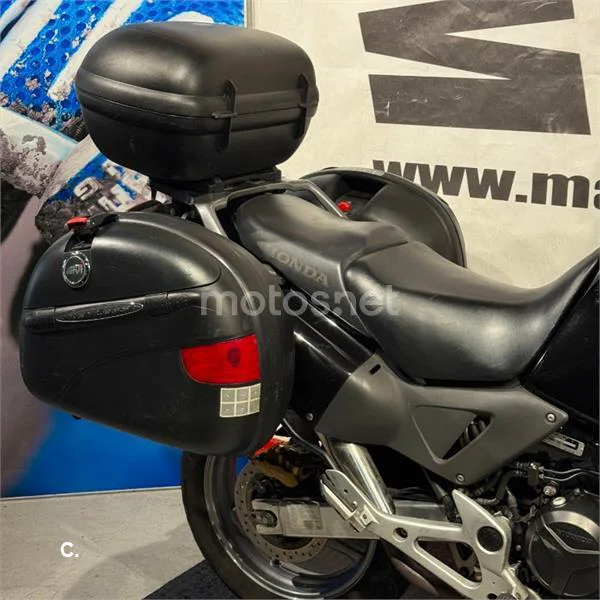 Honda XL 1000 V Varadero – Vista 4