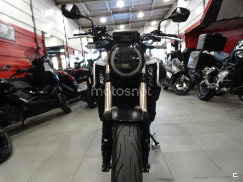 Honda CB 650 R – Vista 4