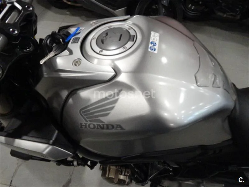 Honda CB 650 R – Vista 10