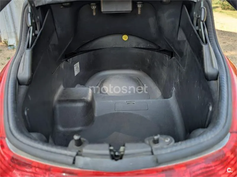 Piaggio X8 250 – Vista 4