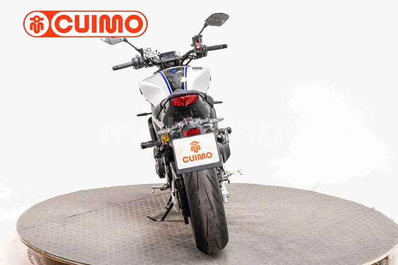 Yamaha MT-09 – Vista 17