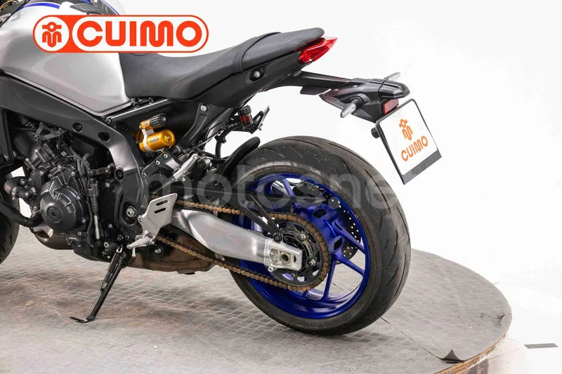 Yamaha MT-09 – Vista 24