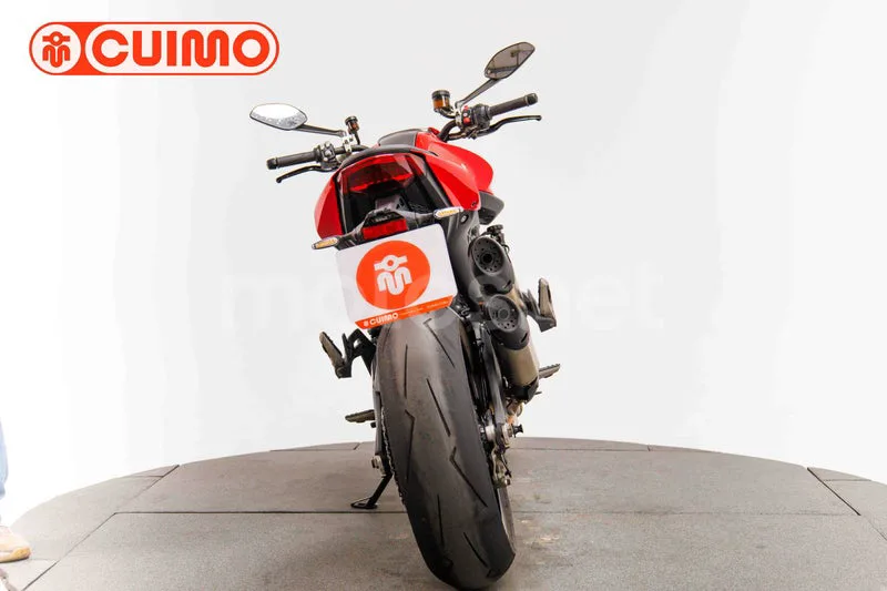 Ducati Monster – Vista 4
