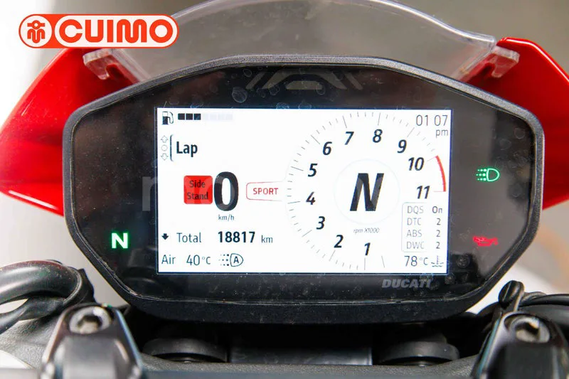Ducati Monster – Vista 32