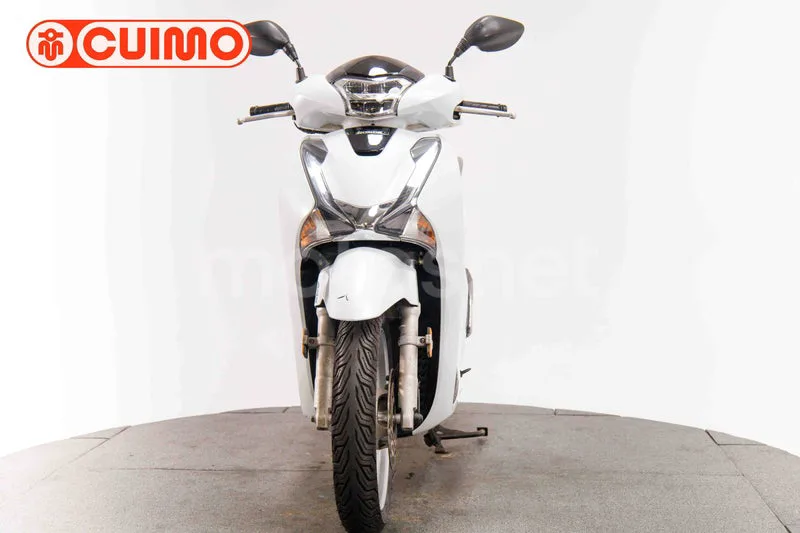 Honda SH 125i – Vista 14