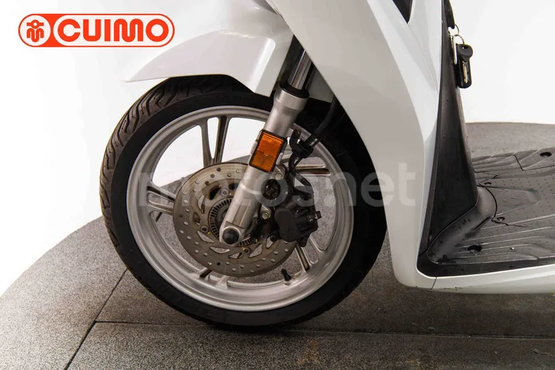 Honda SH 125i – Vista 26