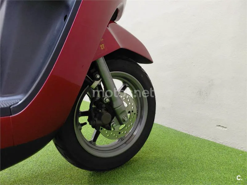 Yamaha D'elight 125 – Vista 9