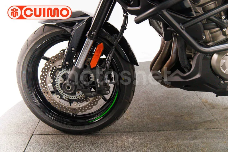 Kawasaki Versys 1000 – Vista 21