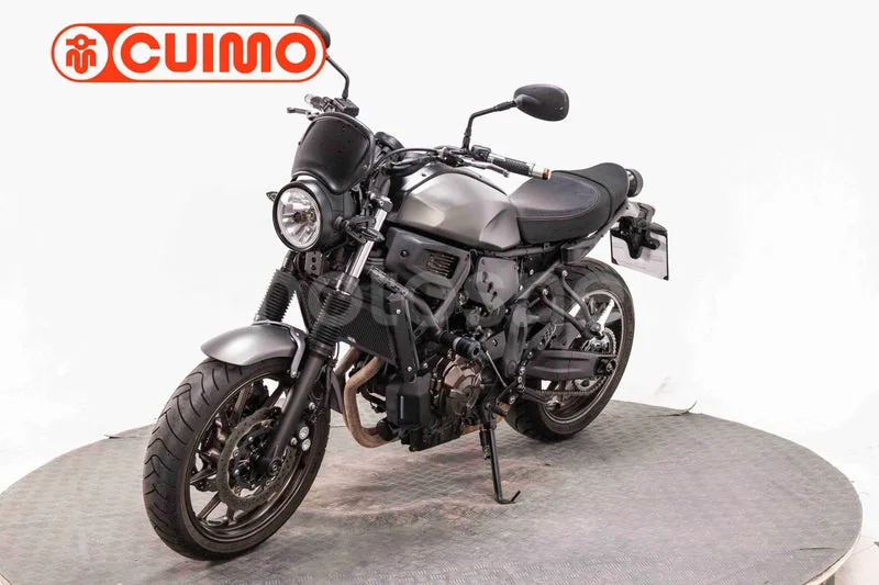Yamaha XSR 700 – Vista 20