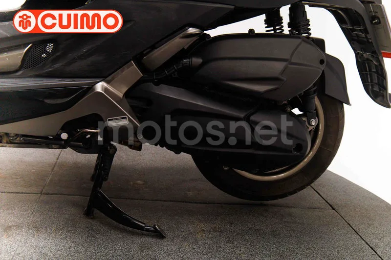 Kymco K-XCT 300i – Vista 23