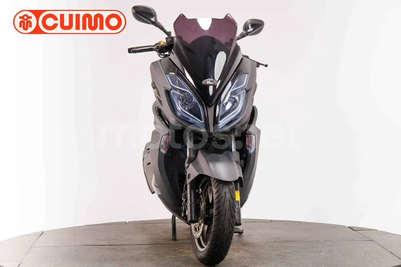 Kymco K-XCT 300i – Vista 10