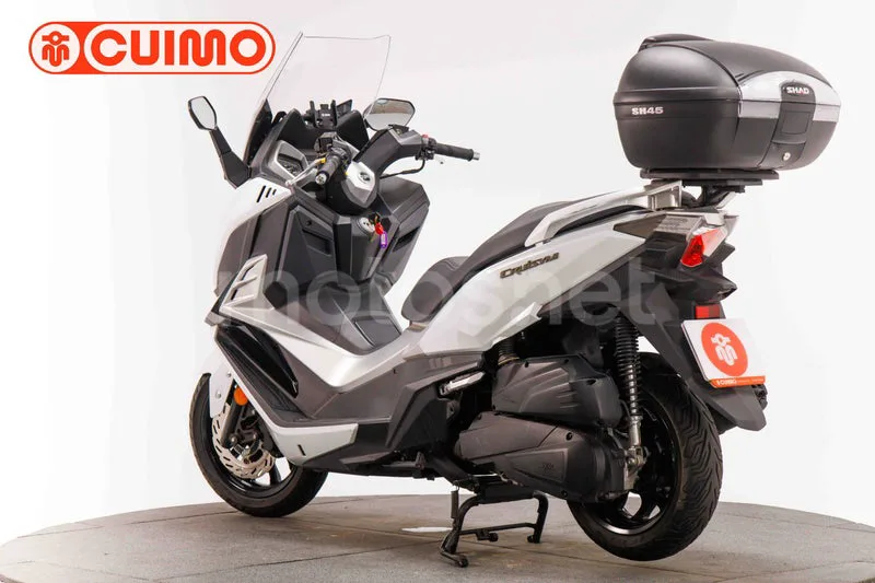 SYM Cruisym – Vista 6