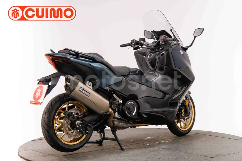 Yamaha TMAX 560 – Vista 4