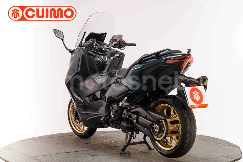 Yamaha TMAX 560 – Vista 6