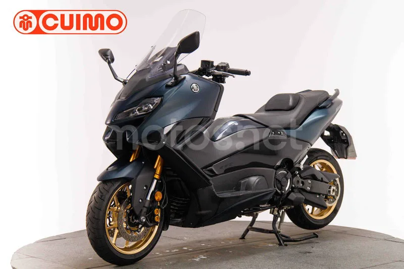 Yamaha TMAX 560 – Vista 9