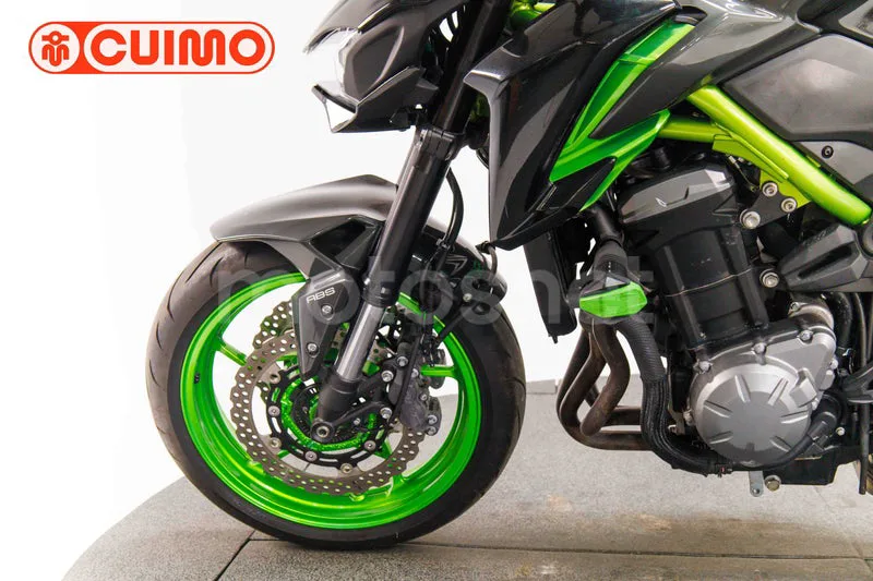 Kawasaki Z900 – Vista 23