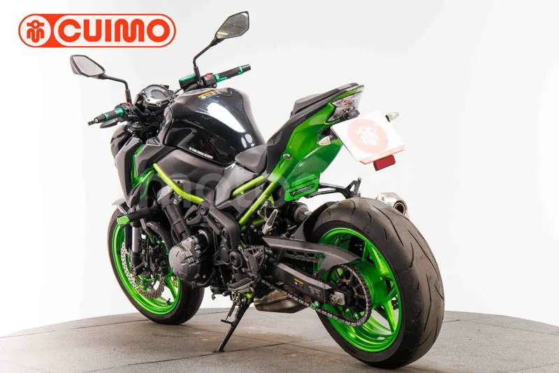 Kawasaki Z900 – Vista 6
