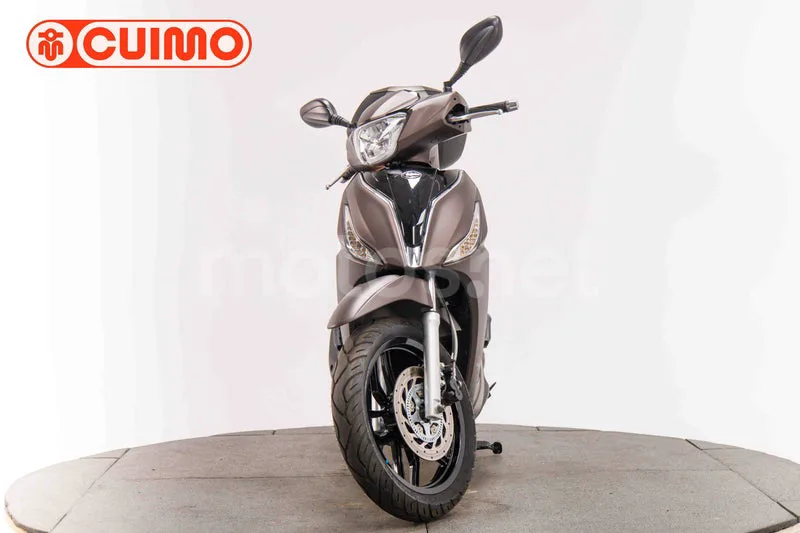 Kymco People S 125 – Vista 11