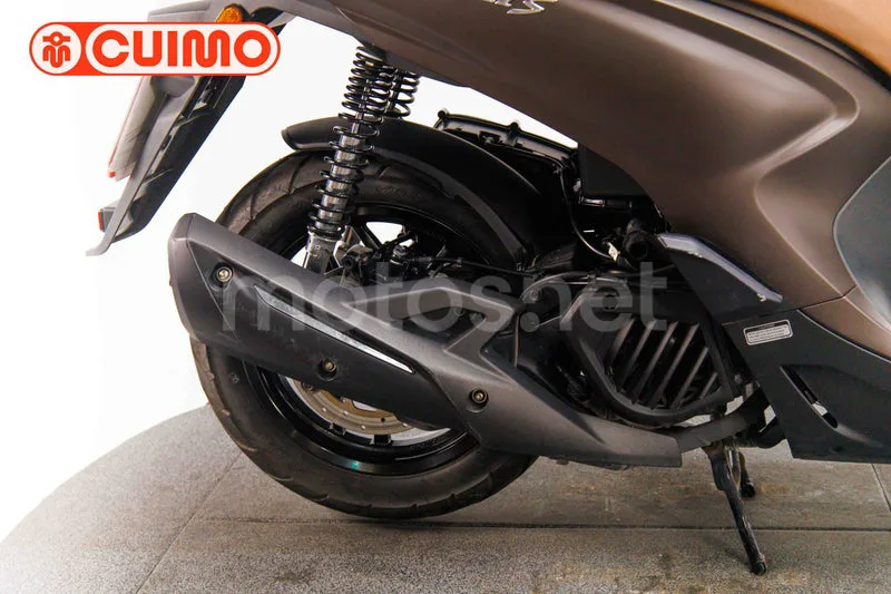 Kymco People S 125 – Vista 15