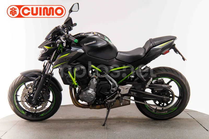 Kawasaki Z650 – Vista 8
