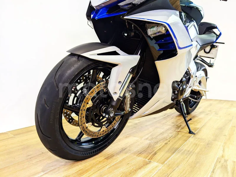 Zontes 703 RR – Vista 6