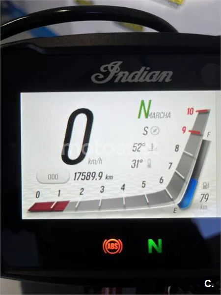 Indian FTR 1200 – Vista 15