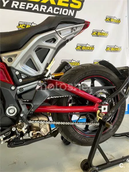 Indian FTR 1200 – Vista 3