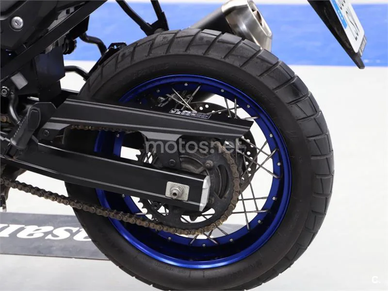 Suzuki V-Strom 650 – Vista 8