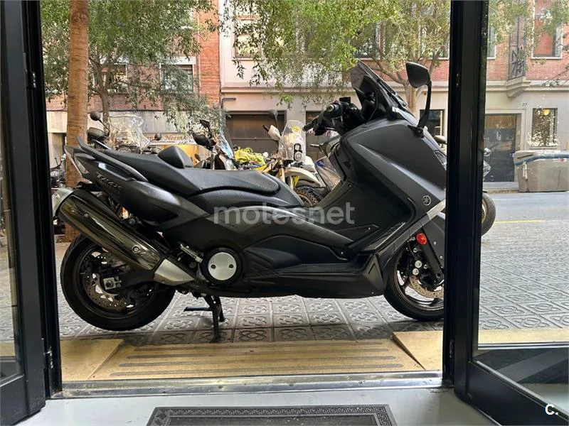 Yamaha TMAX 530 – Vista 3