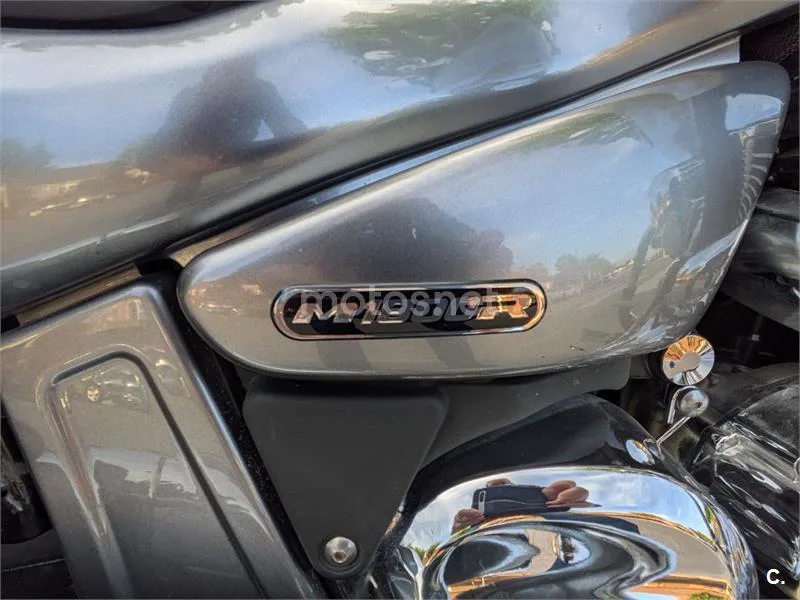 Suzuki Intruder M1800R – Vista 8