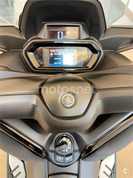 Yamaha XMAX 125 – Vista 3