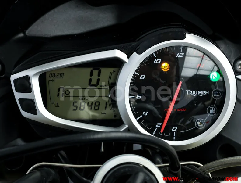 Triumph Street Triple – Vista 6