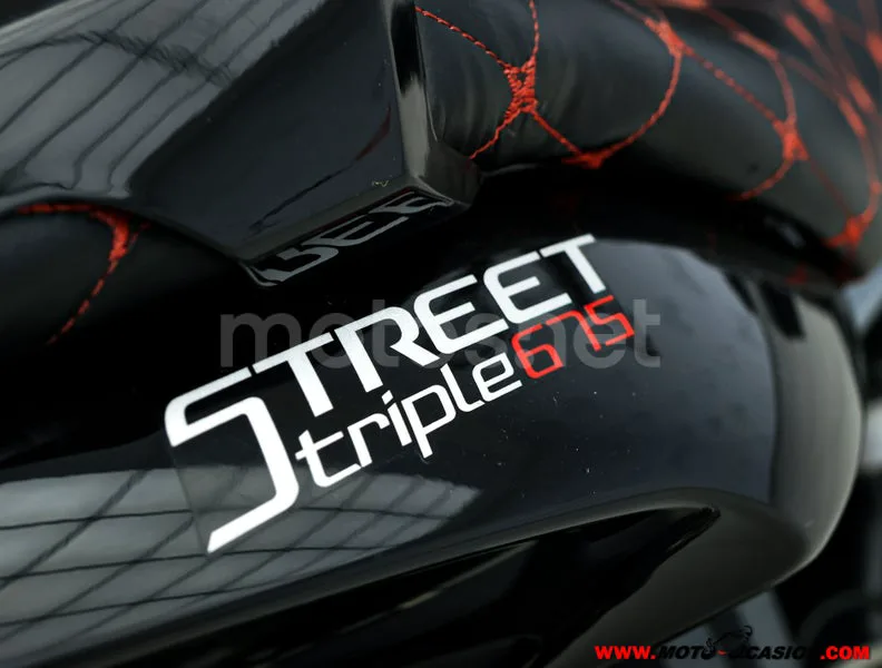 Triumph Street Triple – Vista 9