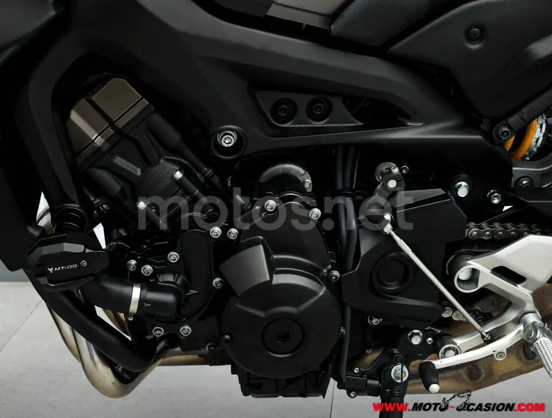 Yamaha MT-09 – Vista 10