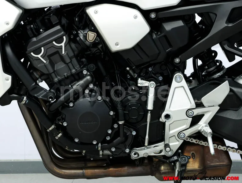 Honda CB 1000R – Vista 9