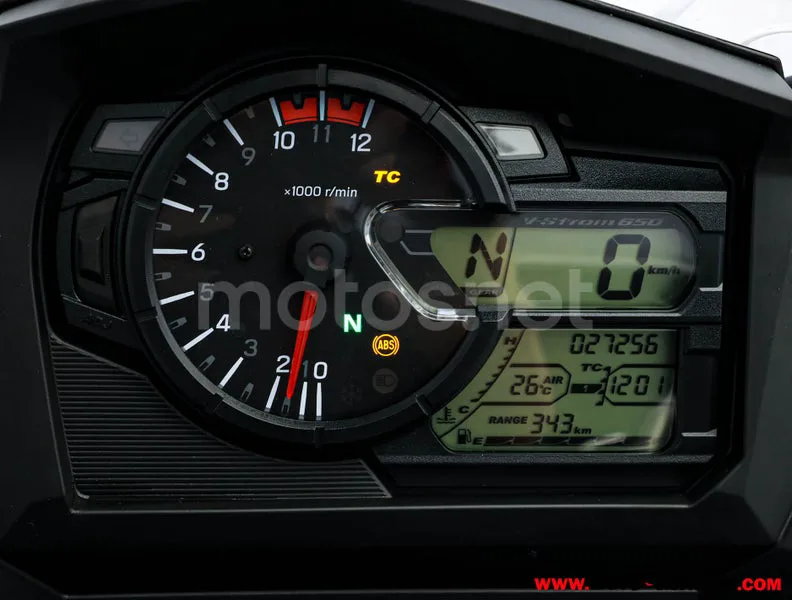 Suzuki V-Strom 650 – Vista 6