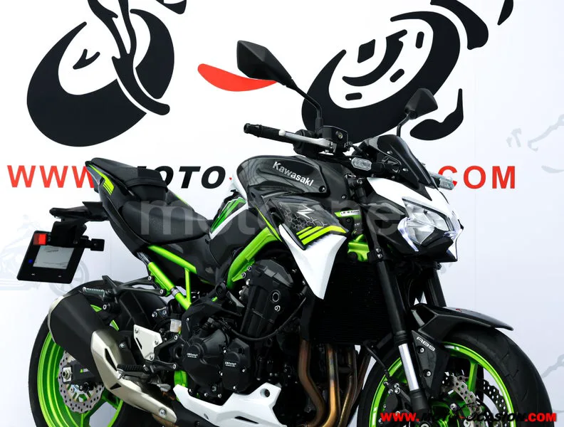 Kawasaki Z900 – Vista 4
