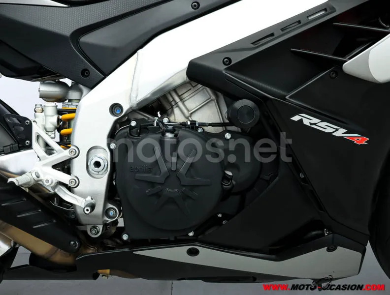 Aprilia RSV4 – Vista 5