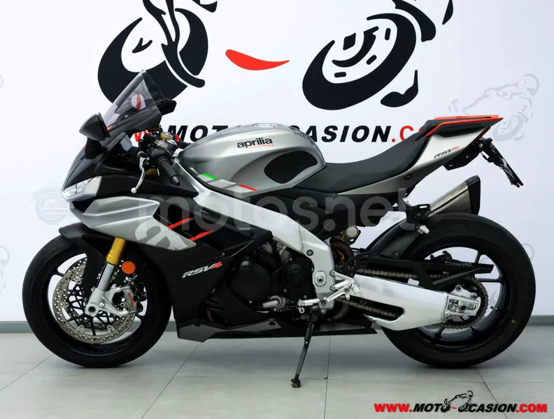 Aprilia RSV4 – Vista 7