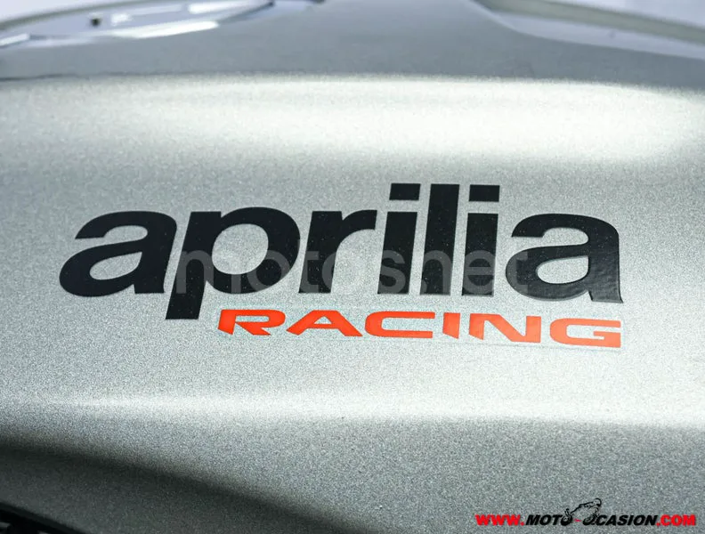 Aprilia RSV4 – Vista 9