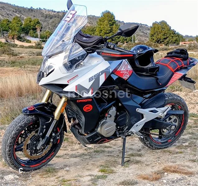 CFMOTO 650MT – Vista 3