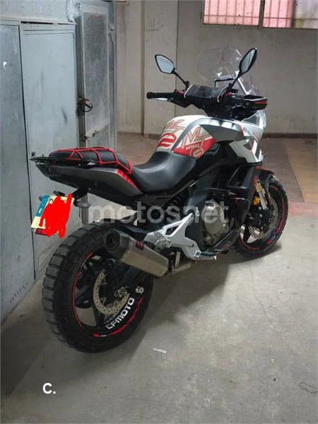 CFMOTO 650MT – Vista 4