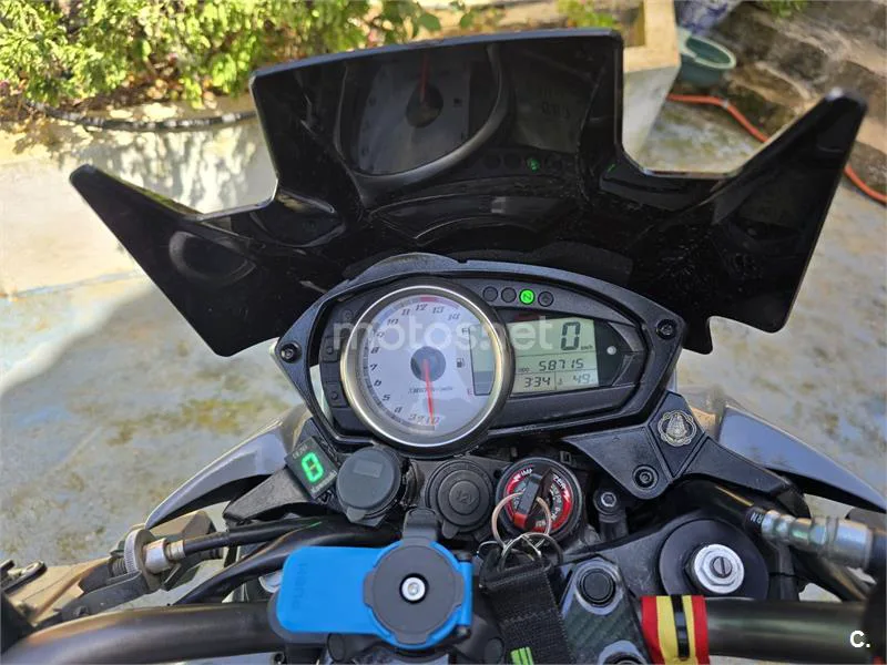 Kawasaki Z750 - Vista 4