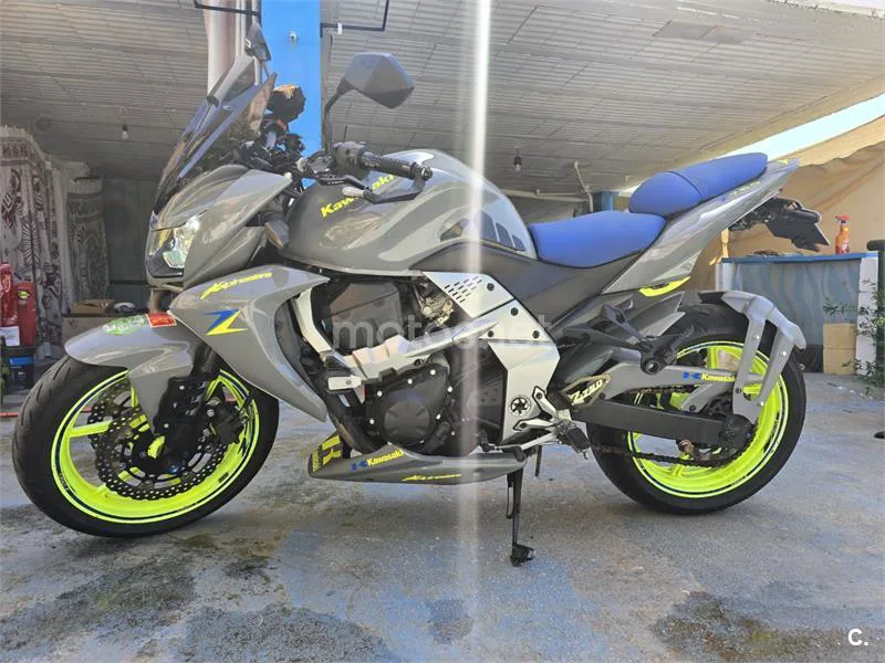Kawasaki Z750 - Vista 6