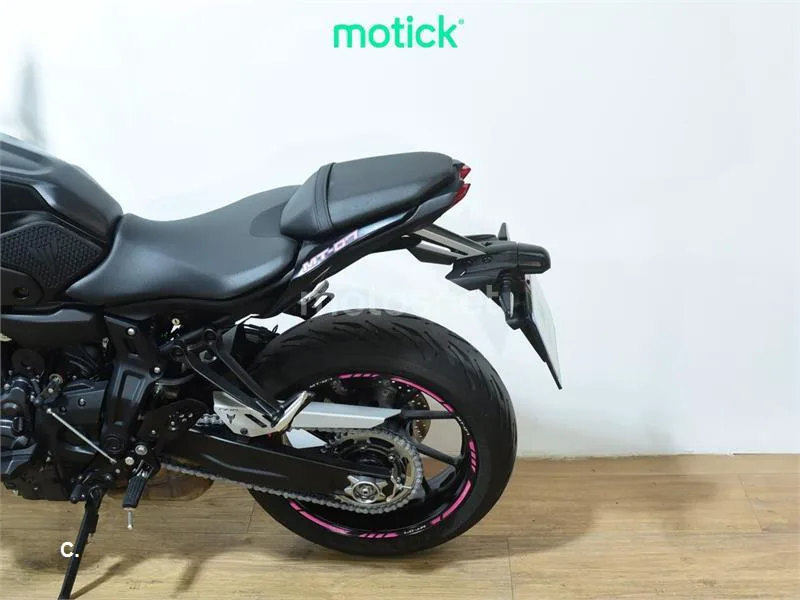 Yamaha MT-07 – Vista 9