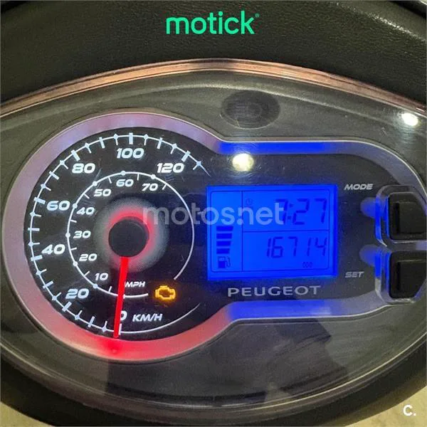 Peugeot Tweet 125 – Vista 4