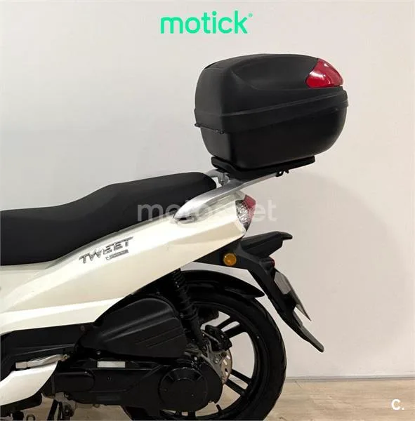 Peugeot Tweet 125 – Vista 7