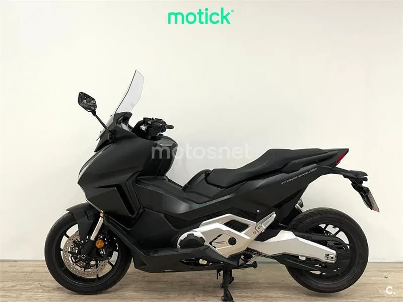 Honda Forza 750 – Vista 6