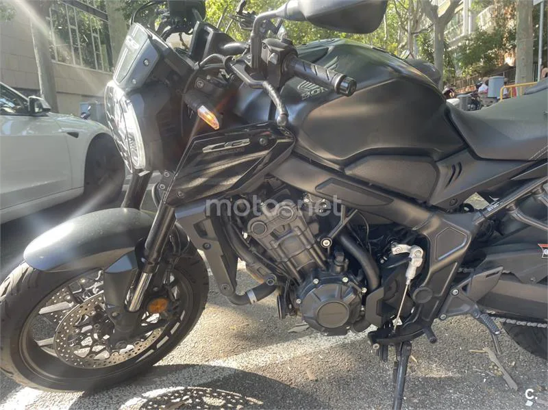 Honda CB650R - Vista 16